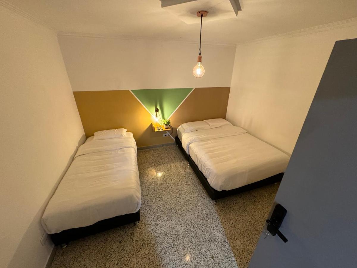 Rustik House Hotel Medellín Buitenkant foto