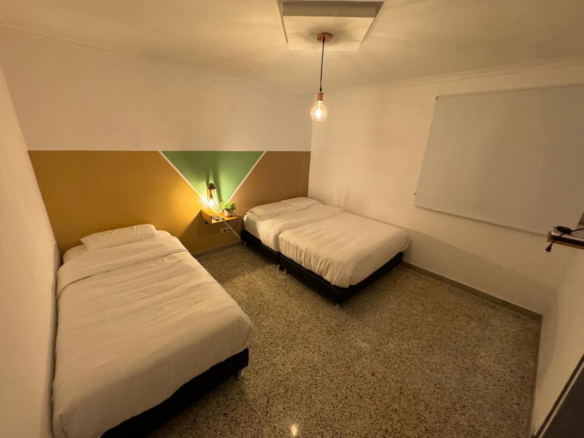 Rustik House Hotel Medellín Buitenkant foto