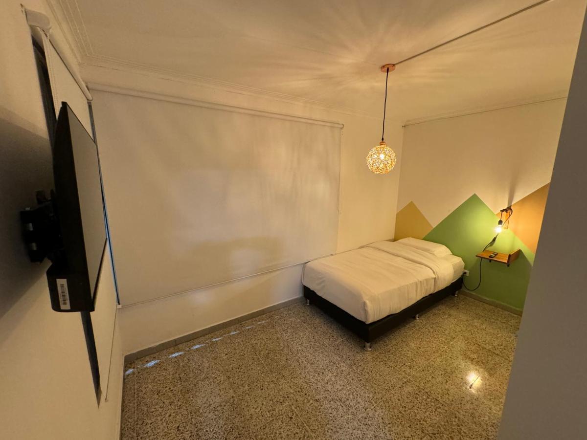 Rustik House Hotel Medellín Buitenkant foto